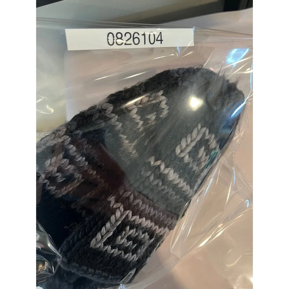 The North Face Wool Blend Earflap Beanie Gray Black Greek Key Knit Hat T365